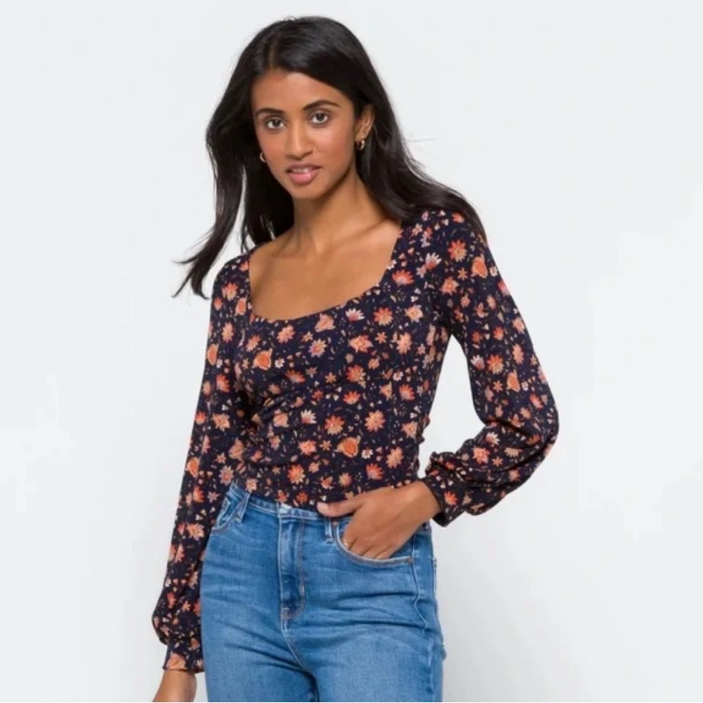 Lush Naomi Square Neck Cropped Long Sleeve